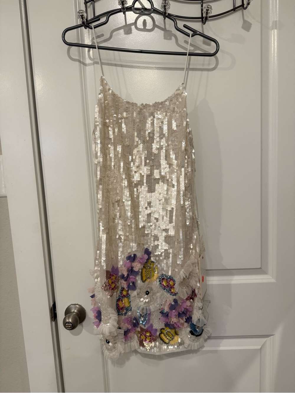 NWT Macdugal White Floral Embellished Mini Dress SZ 8 - Picture 3 of 6
